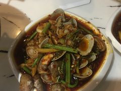-凤凰路何眼镜香辣蟹(花果园店)