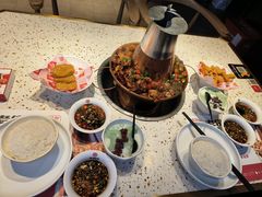 -老佛爷铜炉蛙锅(东门老街店)