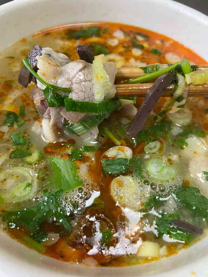 龙门李家三旦羊肉汤馆-"[薄荷]环境:去龙门石窟路上路过这家评.