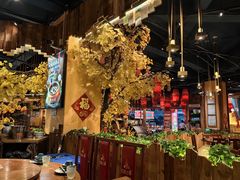 -老滇山寨•云南特色菜•地方菜•民族风情歌舞表演(金碧店)