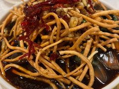 -霄汉牛三鲜湖北砂锅菜(万松园2店)