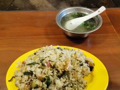 -舒蔡记生煎菜饭(云南中路店)