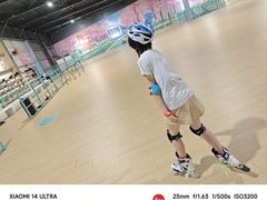 -极限PLAY运动娱乐新世界·团建派对潮玩休闲馆·室内蹦极高空游乐园