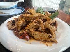 -老来福·非遗酸汤兔(凯旋路店)