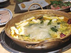 -洱火云南酸菜牛肉火锅(石景山当代商城店)