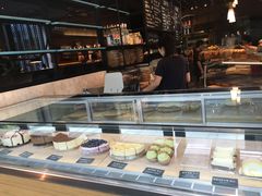 面包甜点陈列柜-麦田工坊(月湖店)
