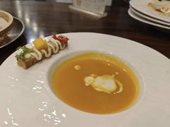 -东方豪景花园酒店·怡景旋转餐厅