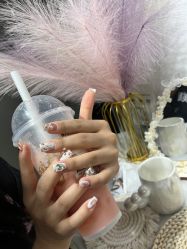 -尤米一站式美甲美睫