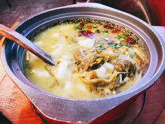 -周鱼小馆石锅酸菜鱼(活力汇店)