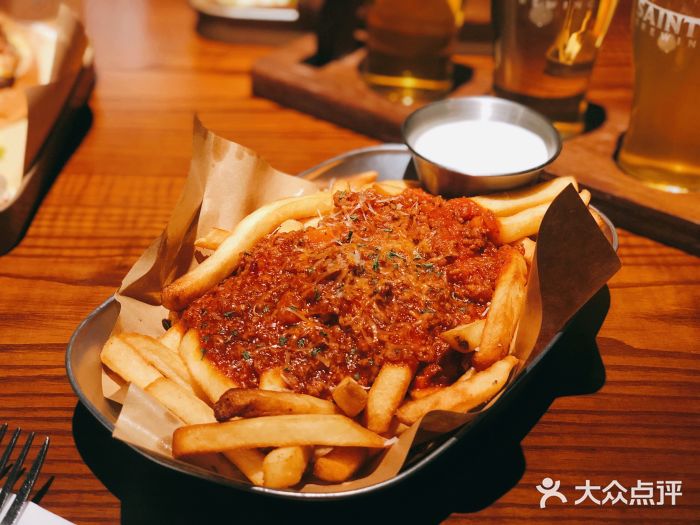 圣徒精酿美式餐厅(滨江古街店)肉酱薯条图片