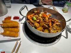 -七欣天香辣蟹火锅(闵行浦江欢乐颂店)