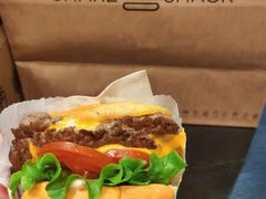 招牌牛肉堡双层-Shake Shack(西单大悦城店)