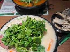 -肥汁米蘭香港米线(定西路店)