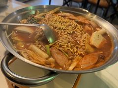 部队锅加芝士-富乐满韩国正宗炸鸡韩国料理(虹泉路店)