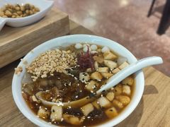 糍粑冰粉-怪噜范·老贵阳街头名小吃(数博万达店)
