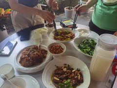 -洈水谣 · 地道荆州松滋菜(菱角湖公园店)