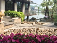 -上海怡沁园度假酒店