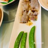 特色大餐包差不多每桌都点，特价