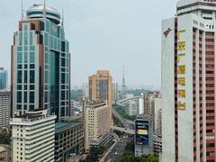 -广州中心皇冠假日酒店