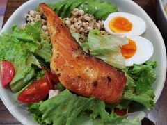 香煎三文鱼沙拉-WOKKA by艮上(中海环宇荟店)