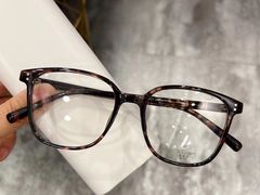 -罗伯特眼镜·蔡司官方授权(前海桂湾店)