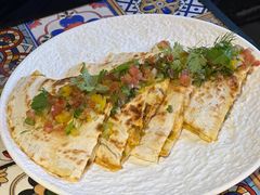 -LESCEDARS Brasserie Bistro香柏树