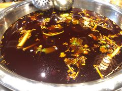 -肖肖酸萝卜鱼火锅(总店)