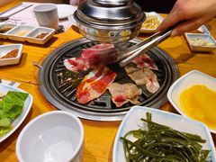 精品牛五花-唯成•韩国炭火烤肉 유성고기