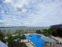 -上海滴水湖皇冠假日酒店