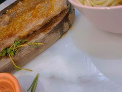 -丽莎沙拉轻食餐厅(国贸店)