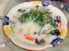 酸汤肥牛-区海鸡场饭店(石壁店)