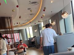 -必胜客(阿诗玛店)