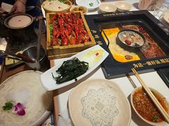 -老牌坊云南鱼豆花火锅(哈西万达店)