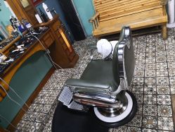 -小戈男士复古理发馆barber shop