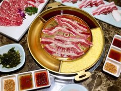 秘制黑猪五花-猪啊牛呀羊啊铜盘烤肉(正大广场店)