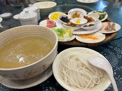 -桥香园过桥米线(国贸店)