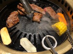 -炼火烤肉店