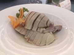 -满江红四季餐厅 · 国家五钻级酒家(新纪元大酒店店)