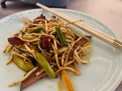 折耳根炒腊肉-贵州大厦贵州厅