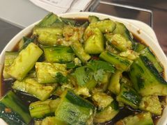 -胡须佬鸡煲四季火锅店(石厦西村直营店)