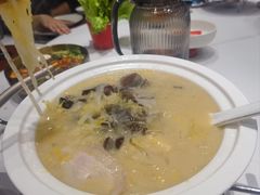 -红东阁东北菜烤肉酒馆(CROSS万象汇店)