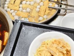-松树干拌面店