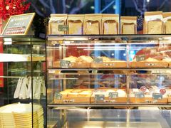 面包甜点陈列柜-可颂坊(凉城店)