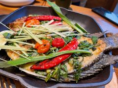 香茅草烤罗非鱼-云海肴·汽锅鸡·云南菜(苏州中心店)
