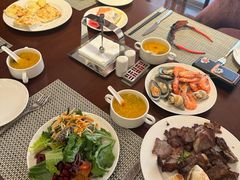 -南湖名都·景湖轩全日制餐厅·海鲜自助·东南亚风味·临湖而食