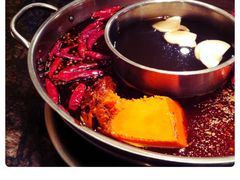 -小天鹅火锅·一线江景洪鼎旗舰店(洪崖洞店)