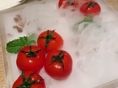 番茄脆菇沙拉-小大董·烤鸭(凤凰汇店)