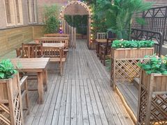 -麦落精酿啤酒餐吧(先农大院店)