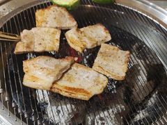 -围炉肉舍丹东海鲜烤肉·烤活鳗(步行街店)