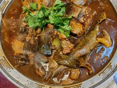 -鸿亨泰杂鱼馆(港馨家园店)